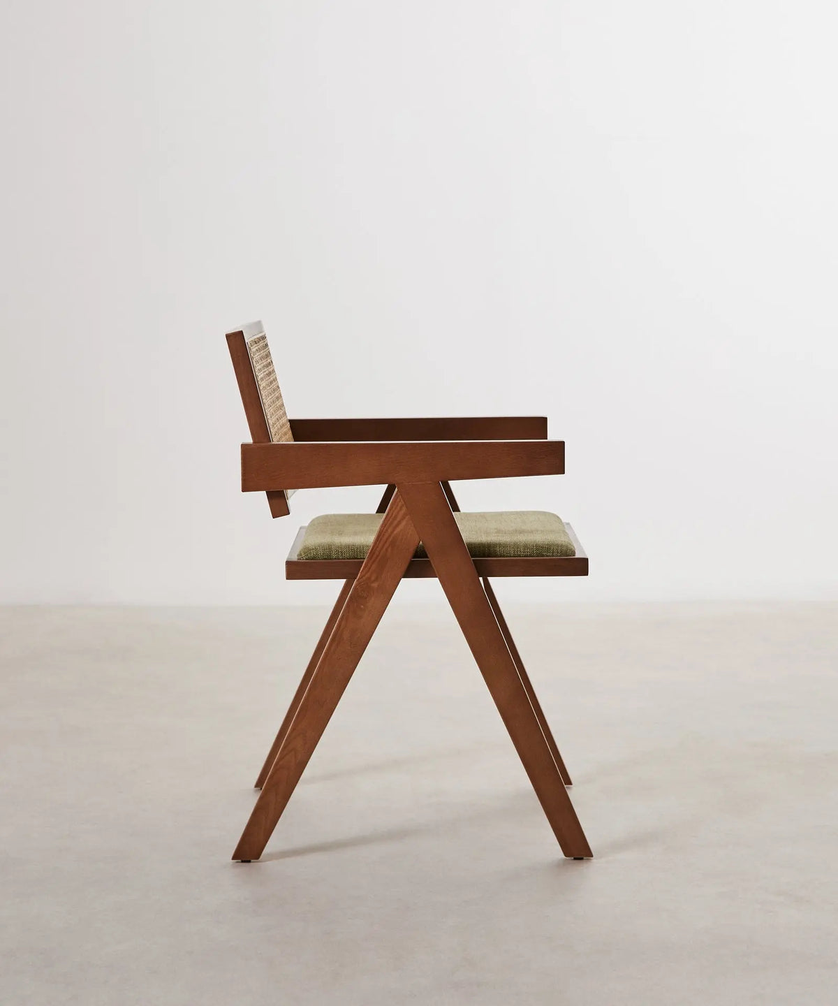 55158803005826 Silla Pauline Arms - Color Edition Sillas de madera Northdeco