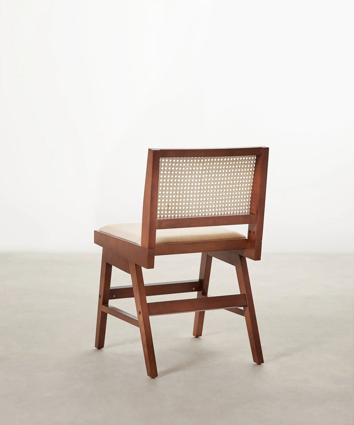 55180018418050 Silla de Comedor en Madera Tapizada Pauline Sillas de madera Northdeco