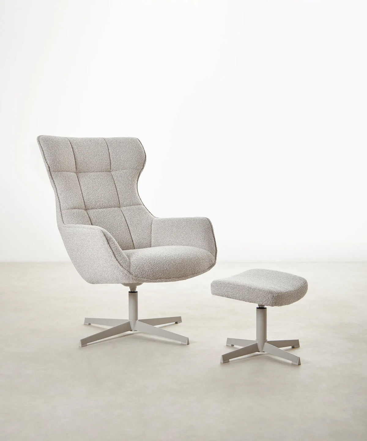 55301845090690 Sillón tapizado en tela bouclé con Ottoman Elsa Sillones tapizados Northdeco Beige