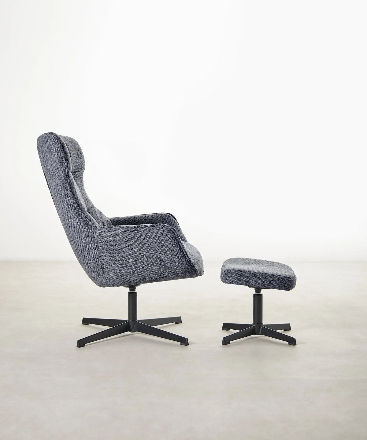 55301845123458 Sillón tapizado en tela bouclé con Ottoman Elsa Sillones tapizados Northdeco